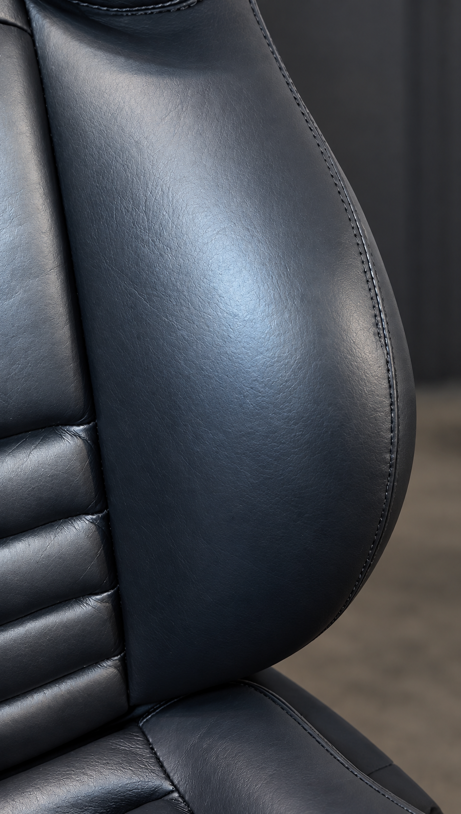 Lateral restaurado de asiento negro